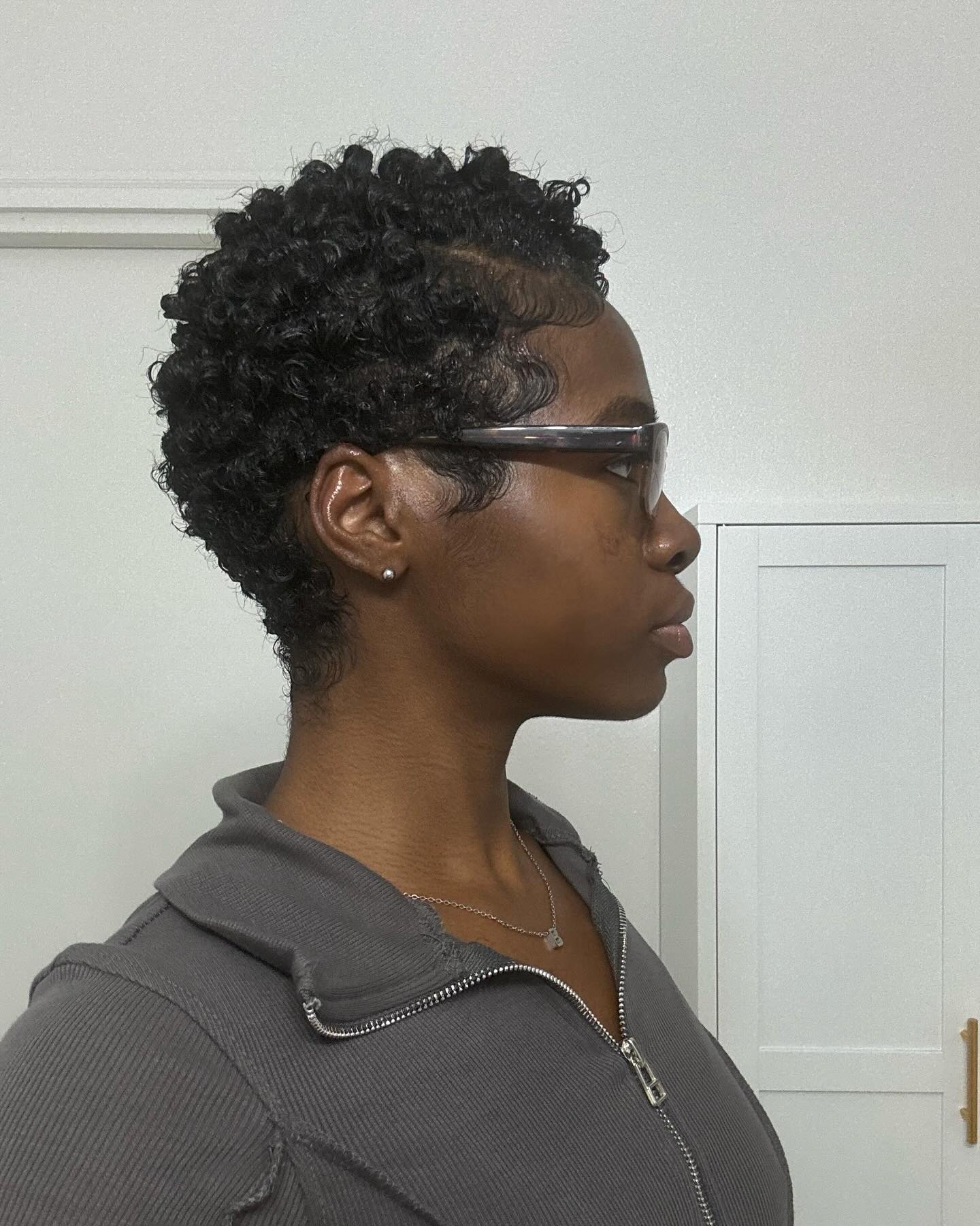 14. Defined Finger Coils on Short Natural Hair - Short Hairstyle Ideas for Women