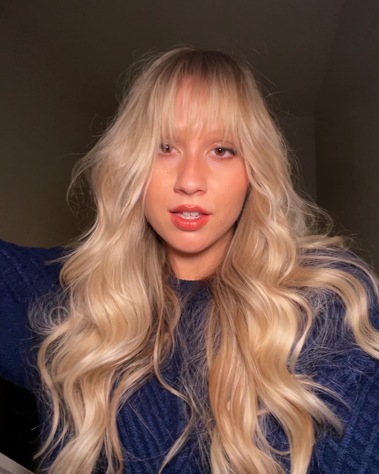 17. Creamy Blonde Beach Waves with Curtain Bangs - Long Hairstyle Ideas for Women